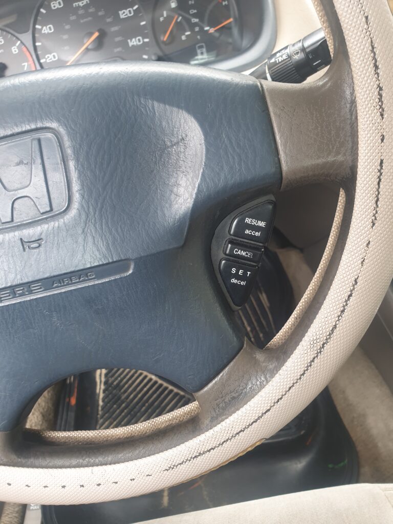 Cruise Control Buttons, Meaning and How to Use it.